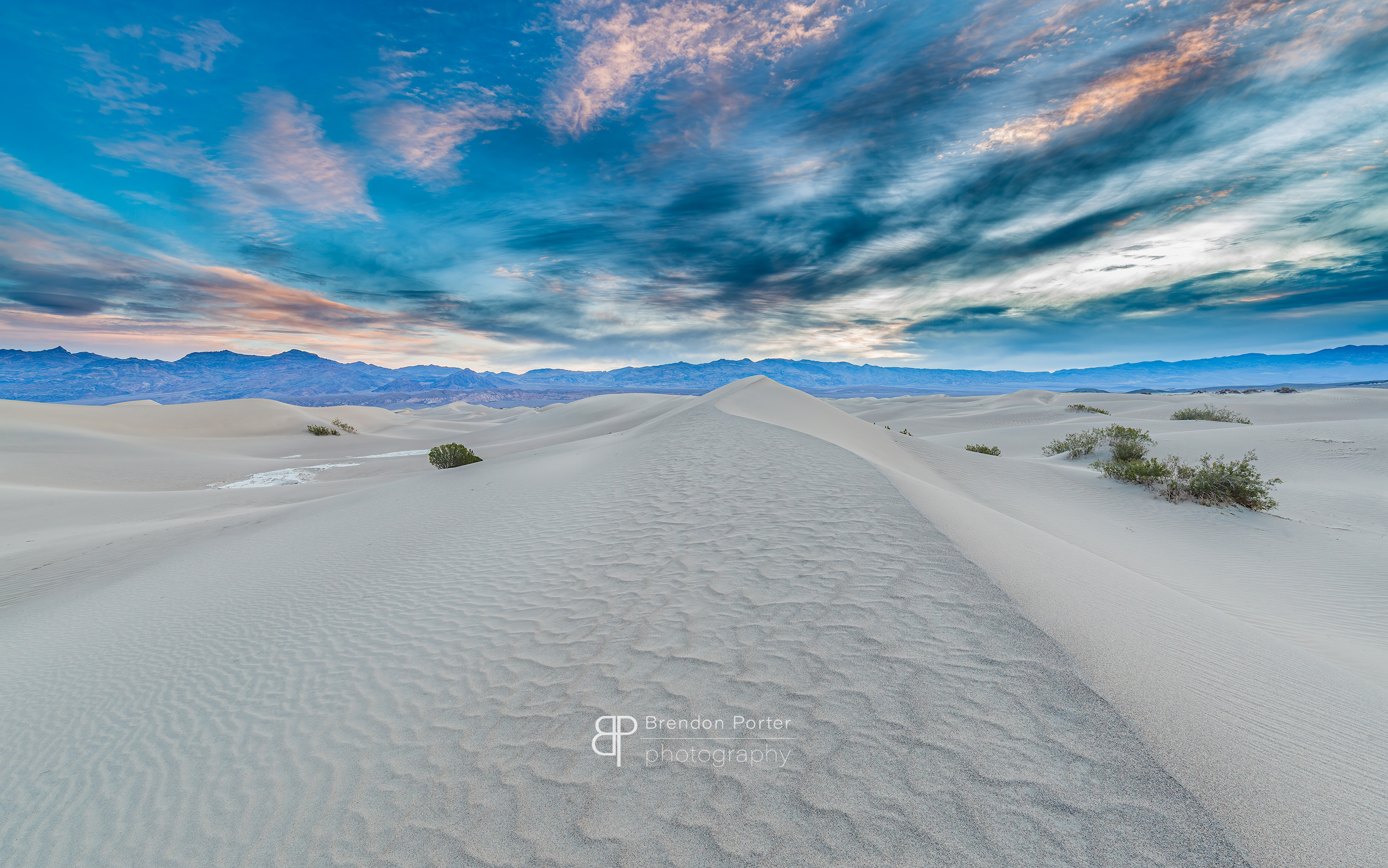 Desert Dune Perspective